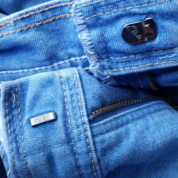 Vtg Wrangler Slight Distressed Denim Blue Jeans 34 × 30 - Picture 7 of 7